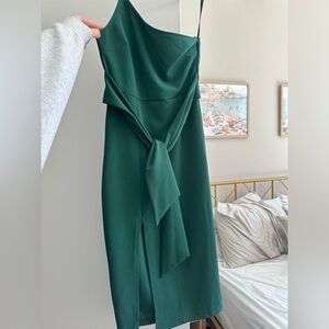 NEVER WORN WITH TAGS ON - emerald green midi hello molly dress